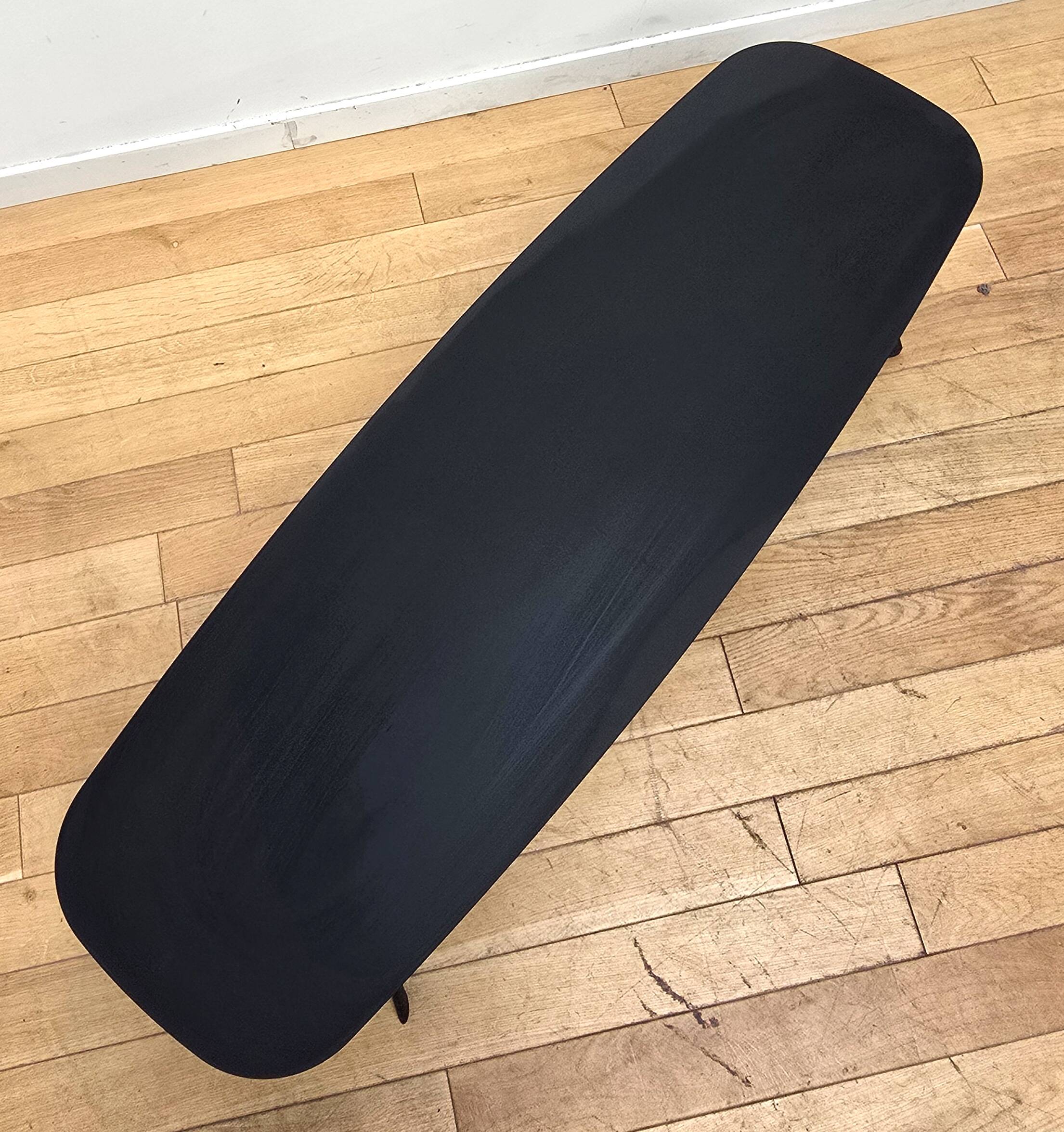 Solapa coffee table, Stua