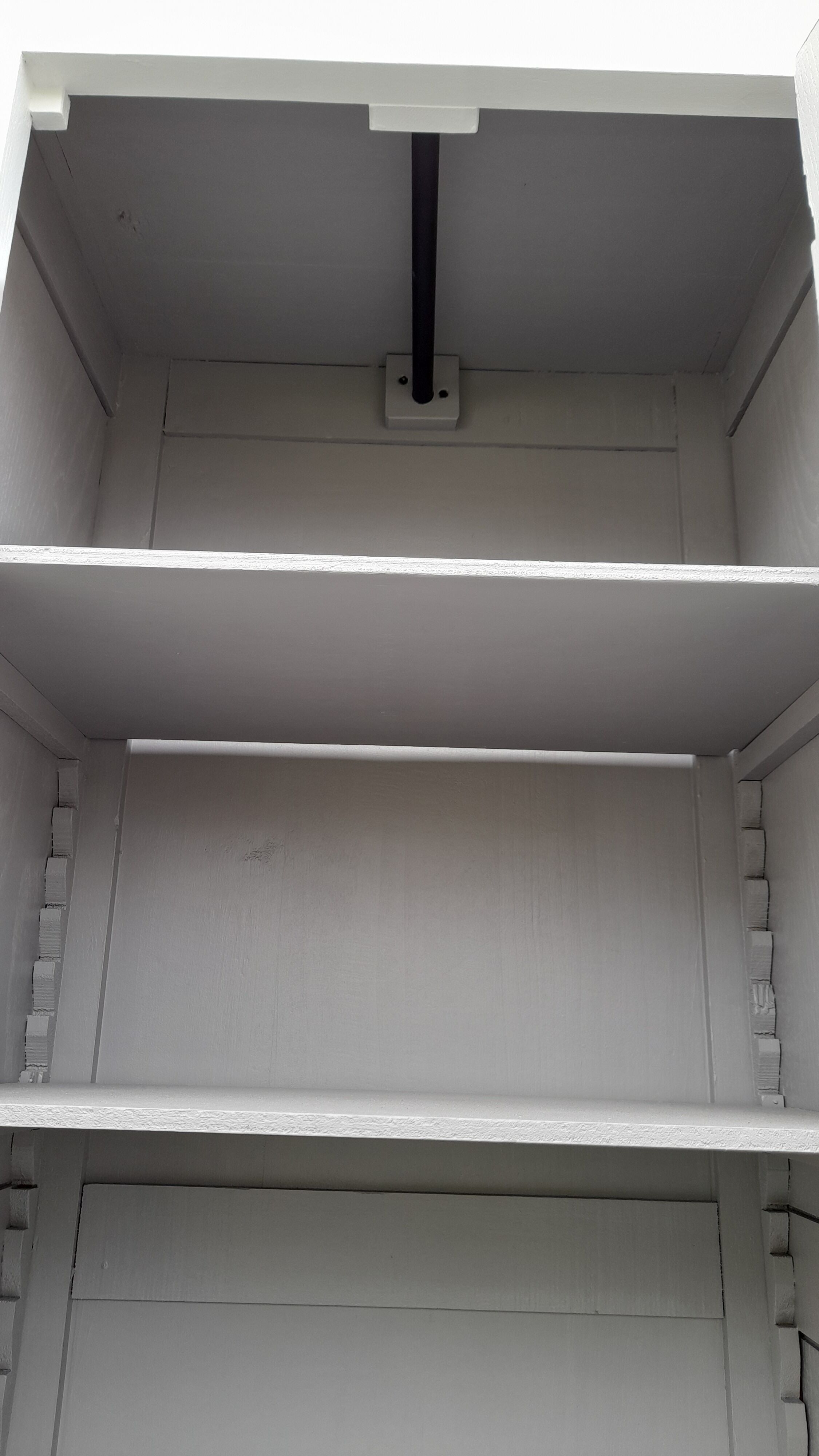 Bonnetière / Wardrobe