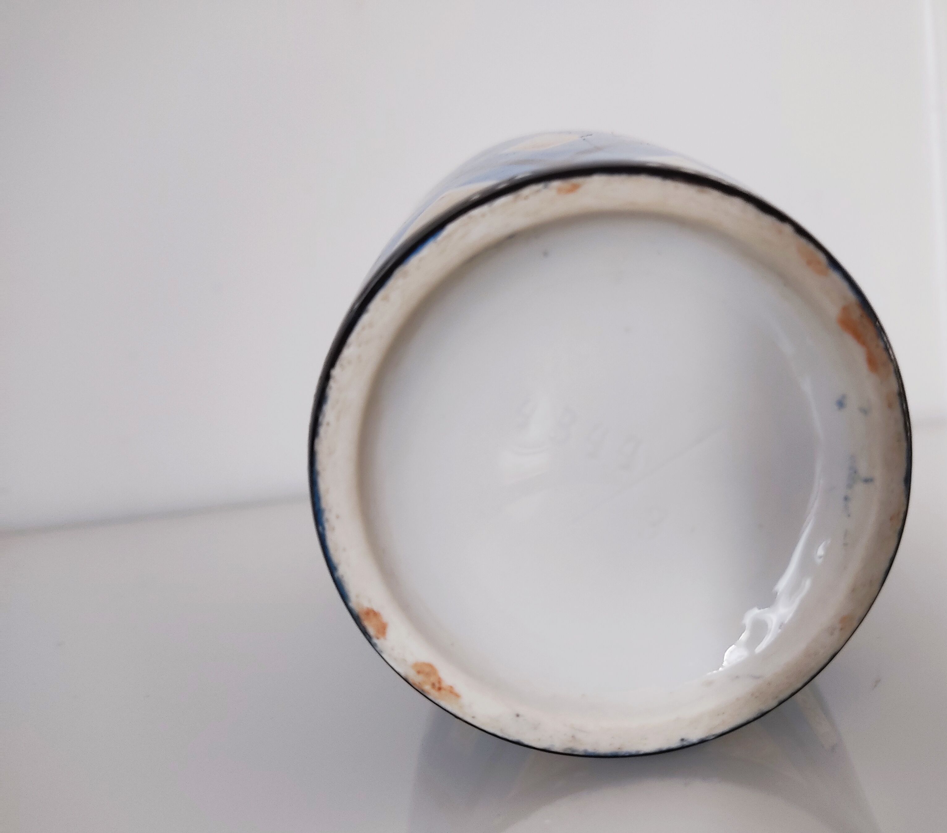 Art Deco vase signed Petit 1928