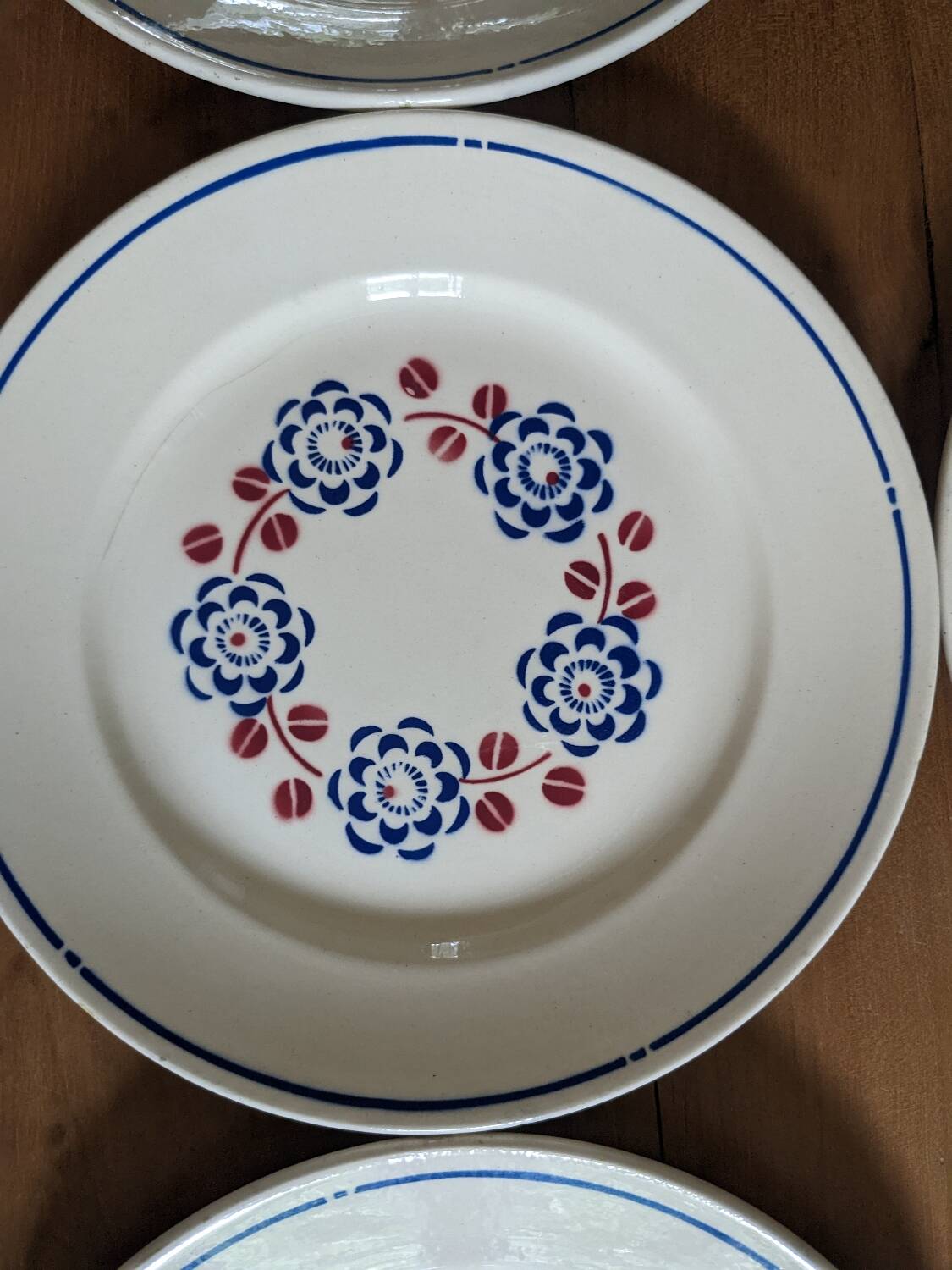 Six Badonviller Bagatelle flat plates