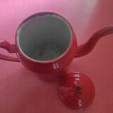 Cafetière en tôle émaillée rouge