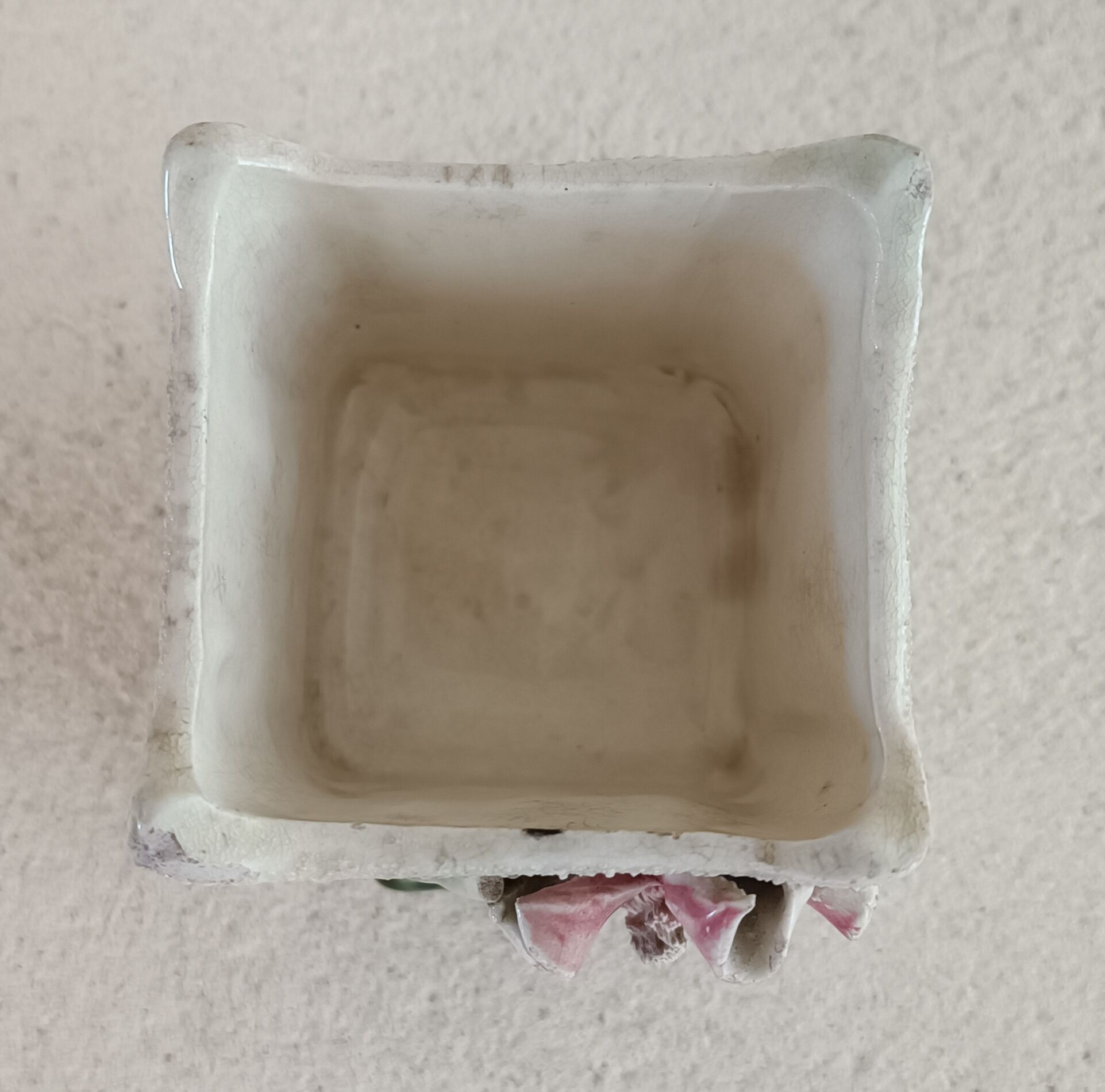 Planter in granite earthenware and slurry