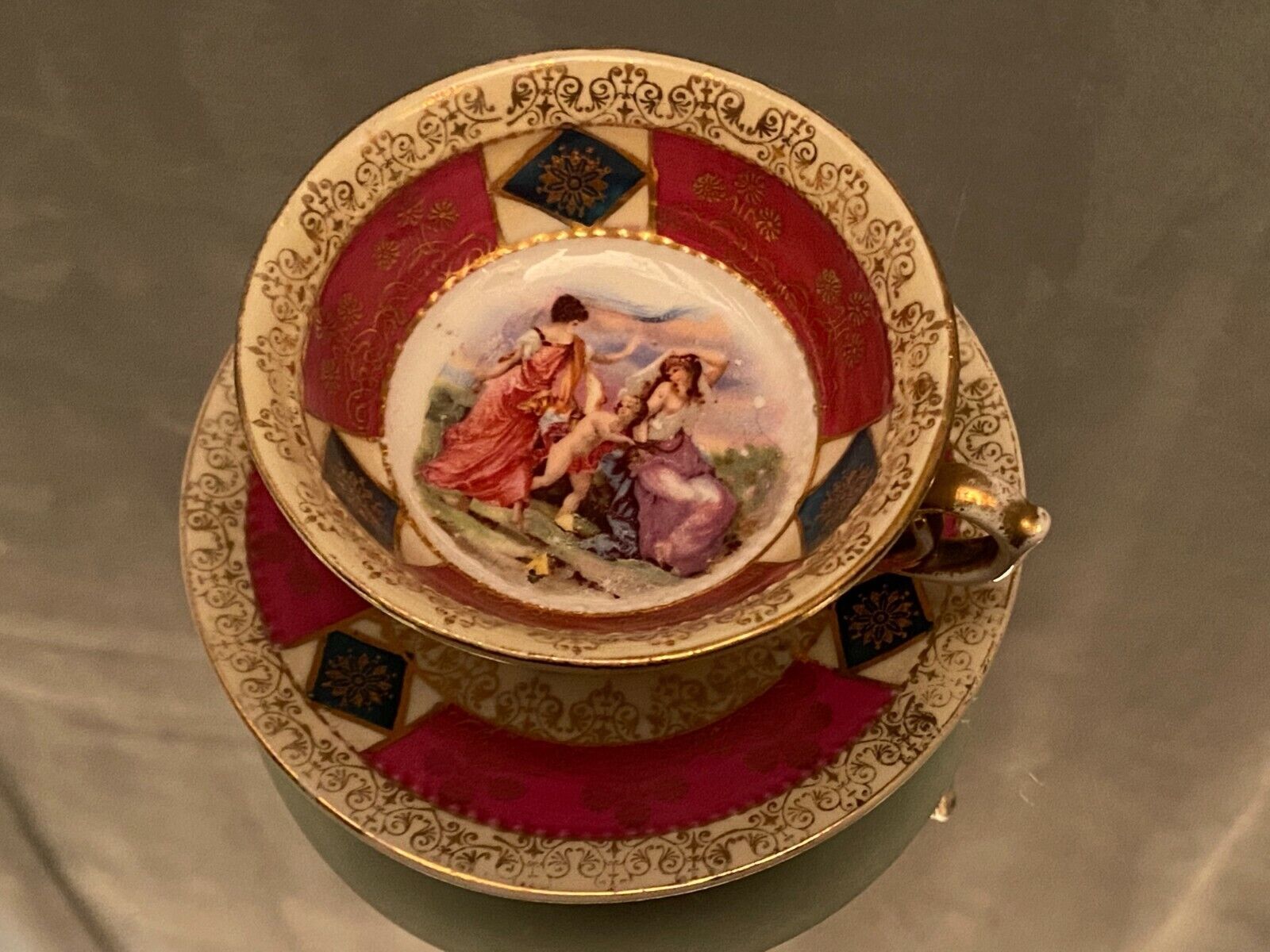Porcelain sub-cup cup erdmann schlegelmilch cherub and women in antique
