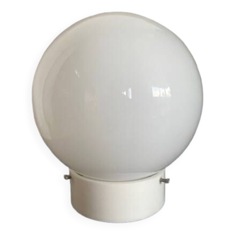 Opaline wall light