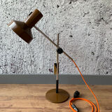 Desk lamp