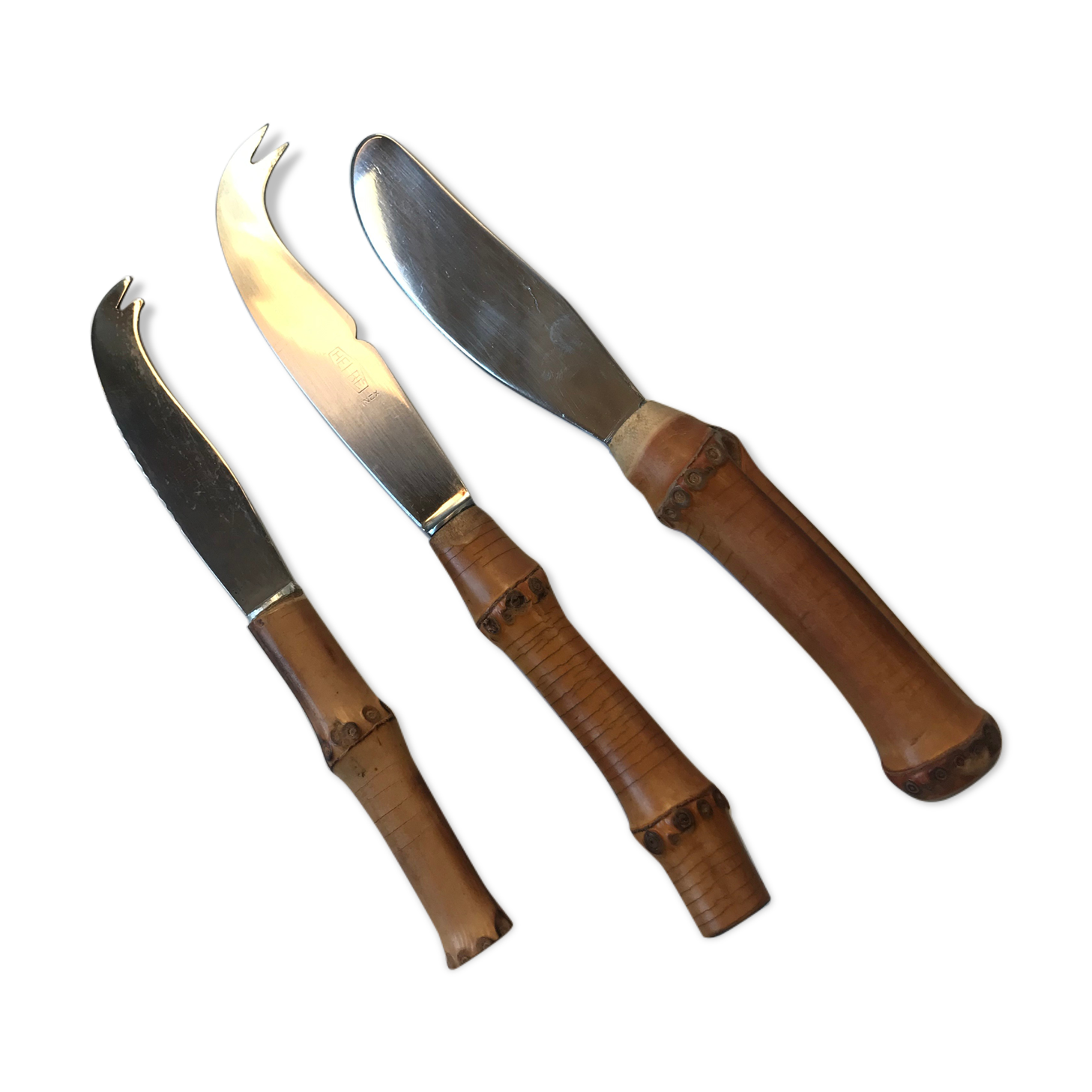 Bamboo cheese knives and butter knife