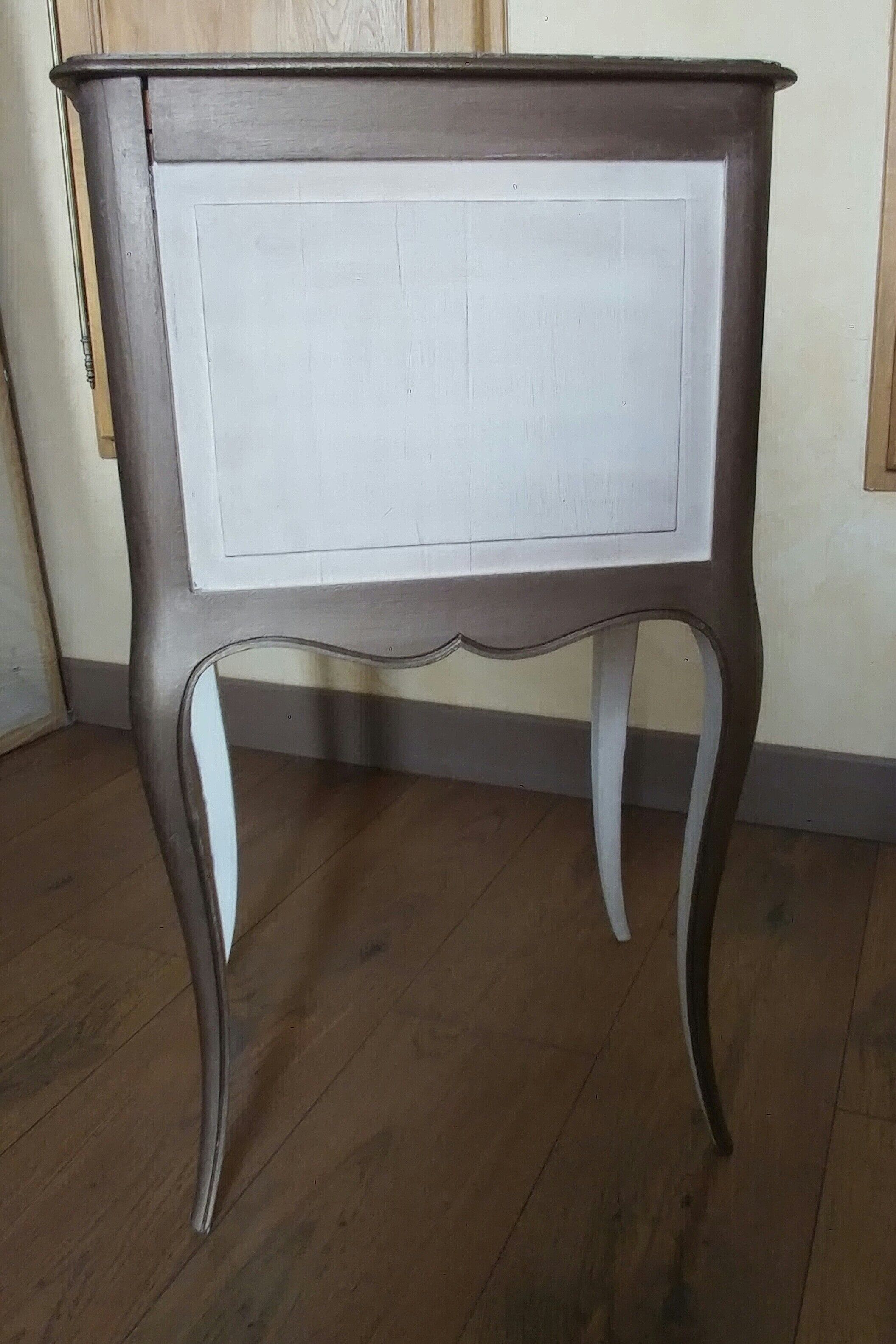 LouisXV-style bedside pair