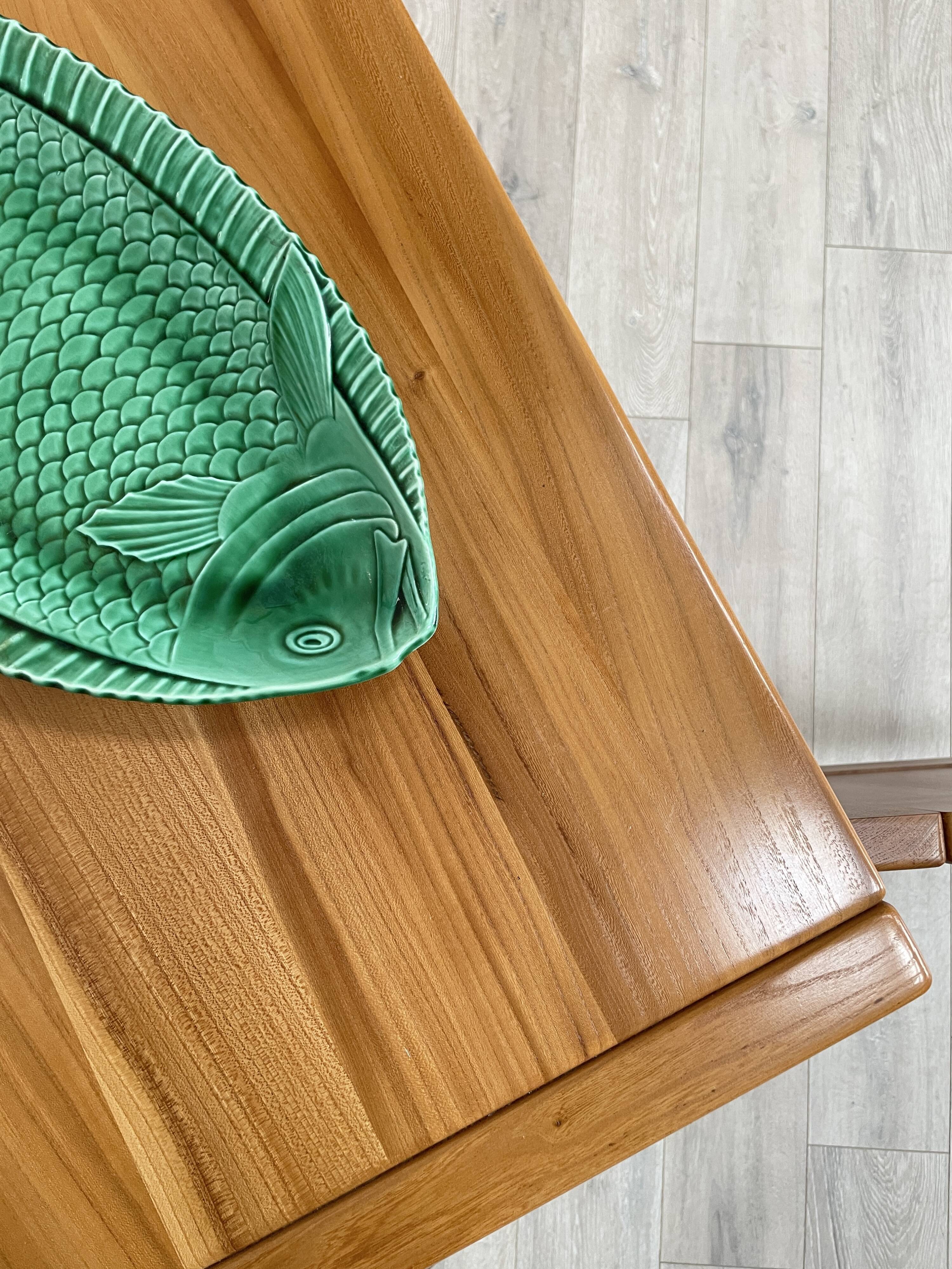 Enfilade en elme massif, REGAIN edition, circa 1980.