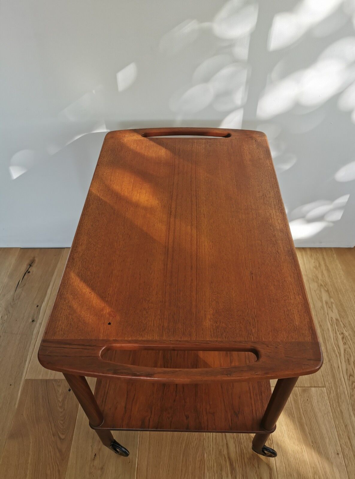 Dessert/ Scandinavian trolley teak Bowa