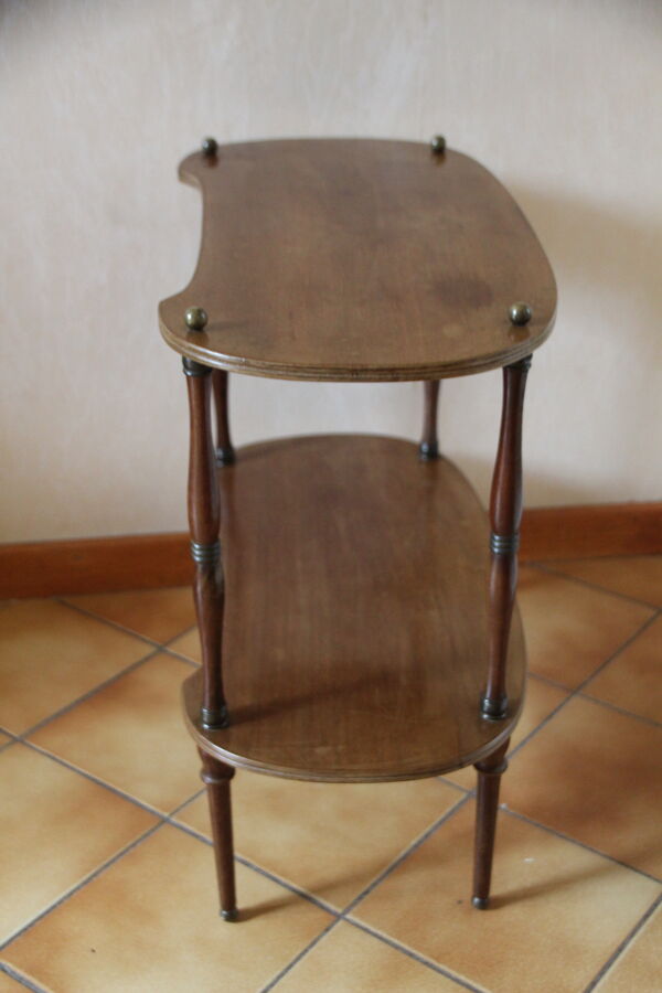 Table d'appoint rognon haricot style Louis XV