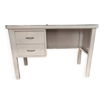 Children's metal desk