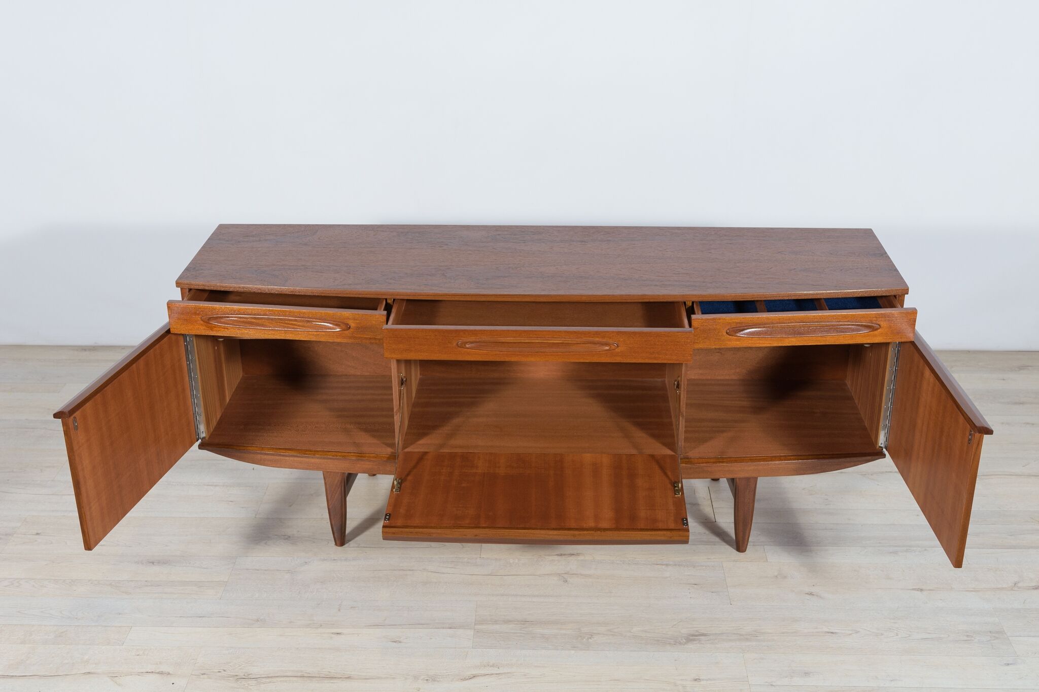 Mid-century british teak sideboard, 1960s