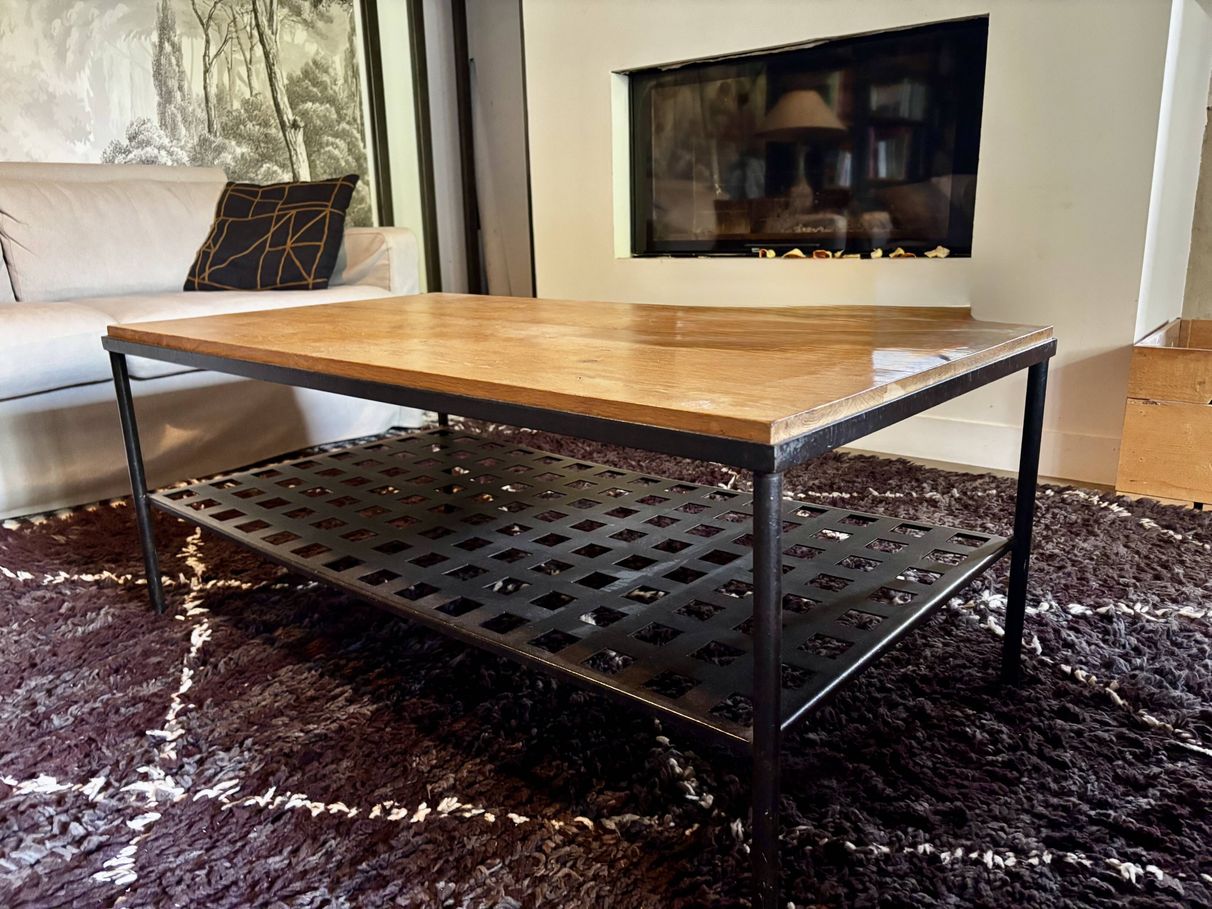 Coffee table in steel/glass or oak.