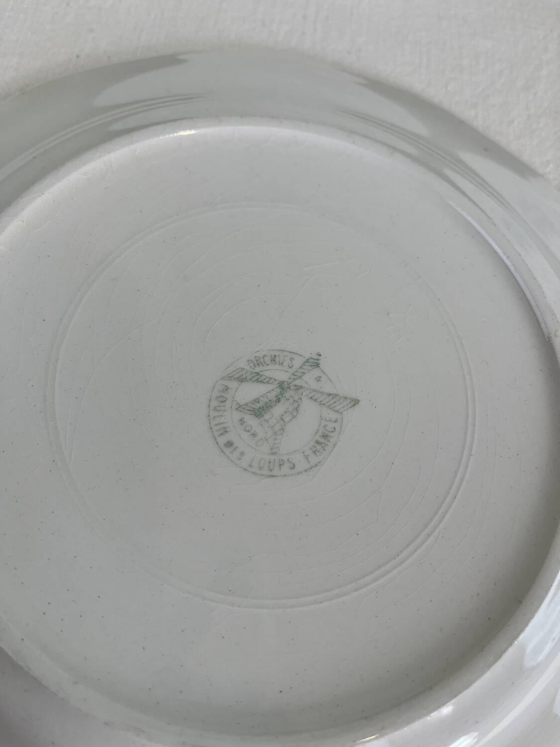 Assiettes à dessert anciennes