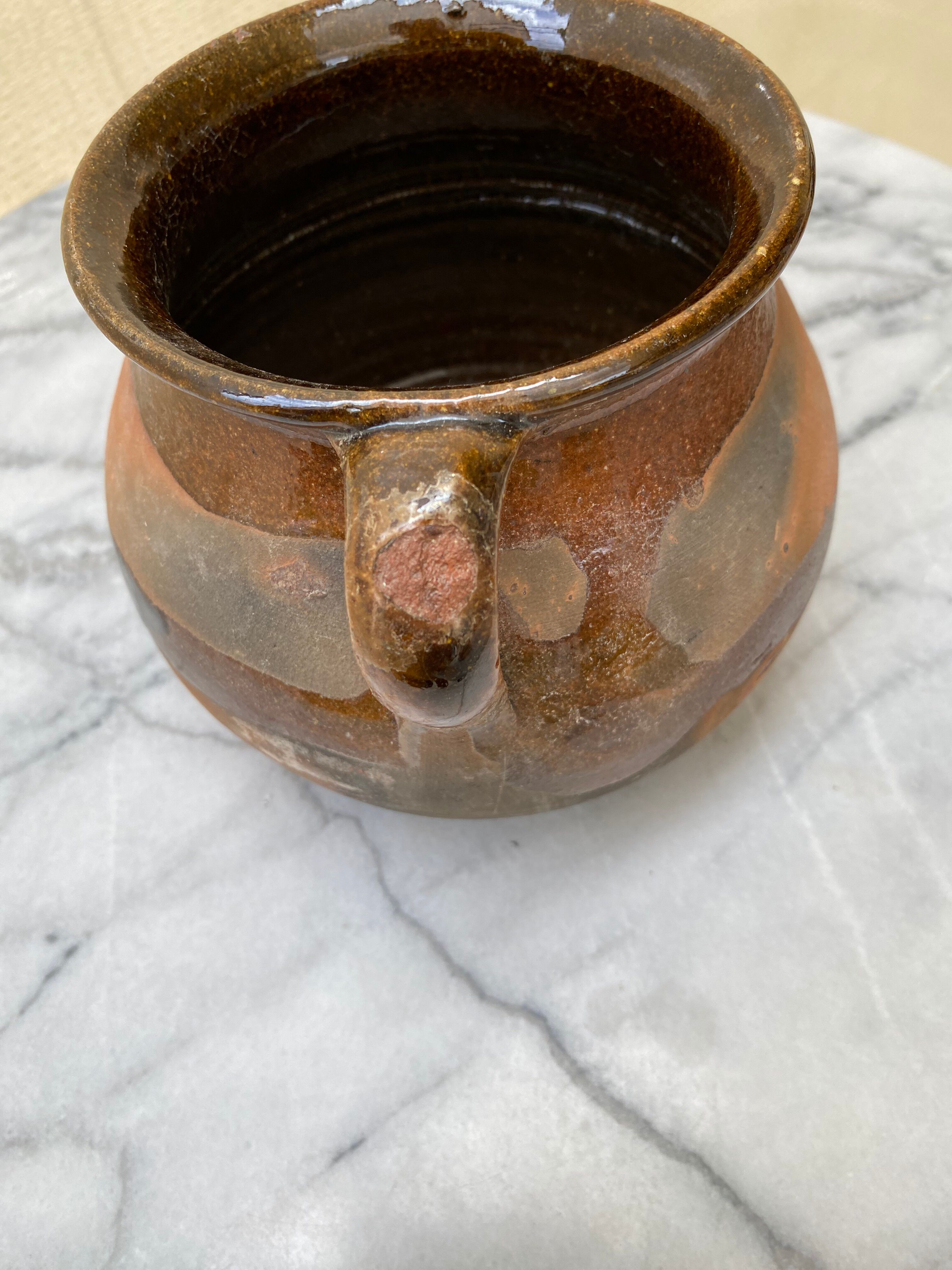 Old terracotta confit pot – authenticity in the French way