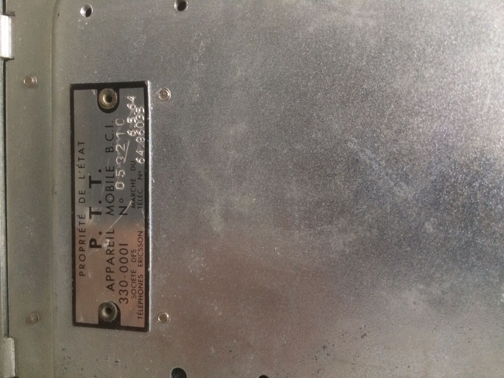 Téléphone PTT en bakélite noir vintage