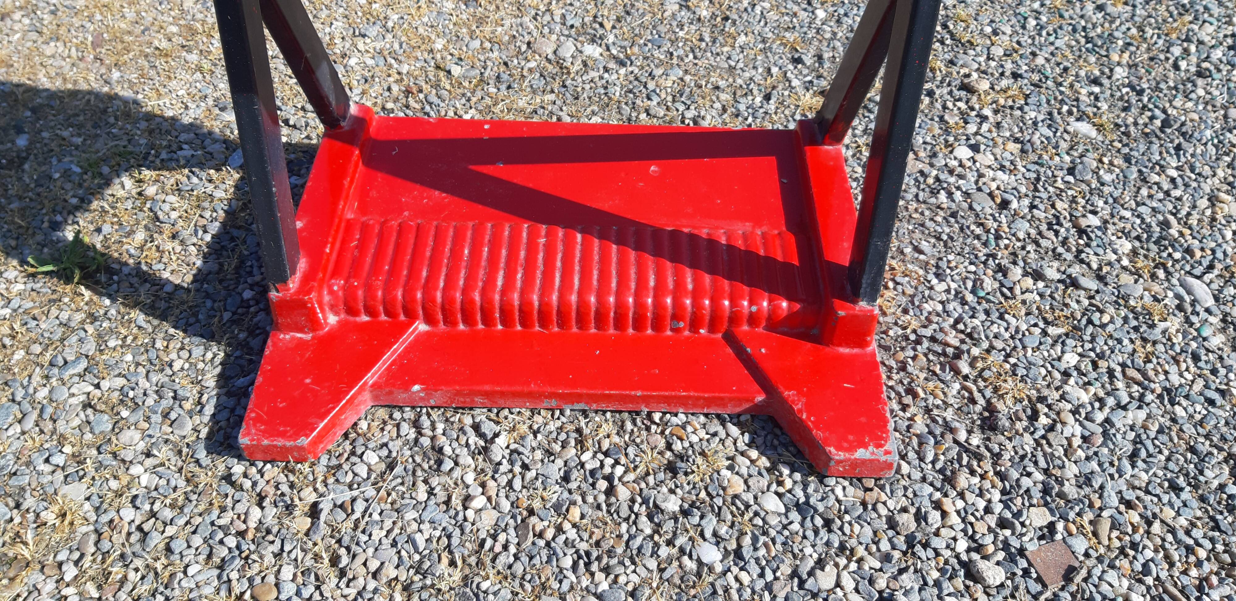 BRABO Candy Dispenser