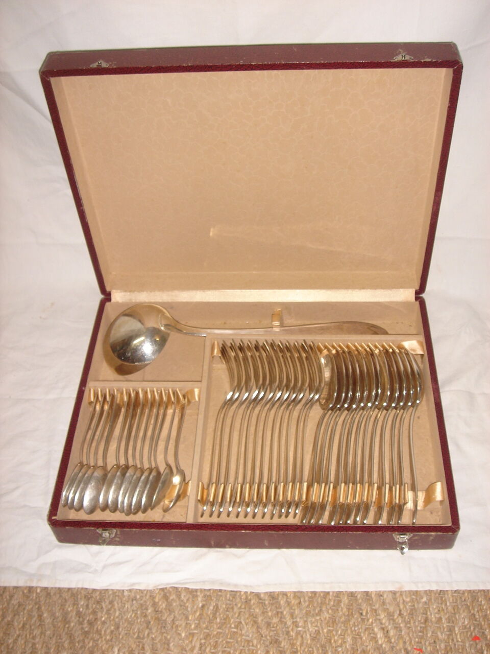 Household 37 pieces silverware