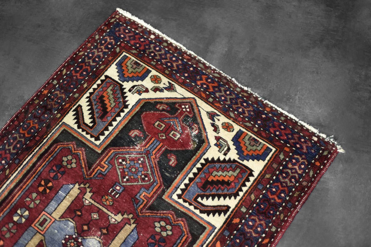 Vintage handwoven Zanjan Hamadan oriental rug, Middle East, 1960s.