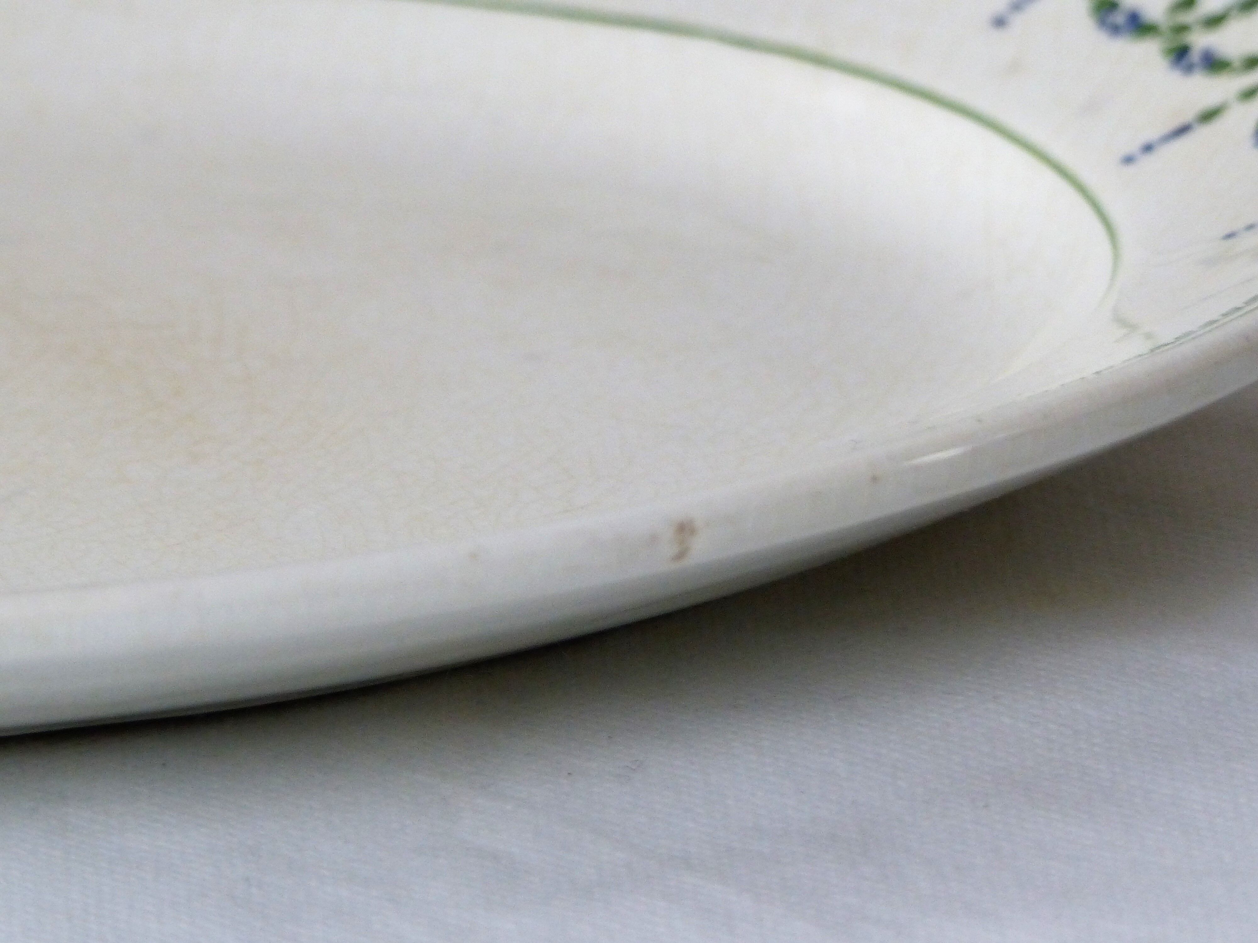 Oval serving dish