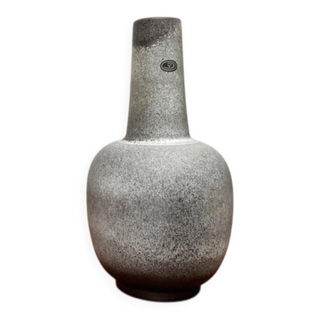 Minimalist pottery vase from a mid-century German workshop by Fritz Van Daalen, 1960s.
