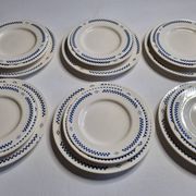 Service of 18 vintage dessert, hollow and flat plates with checkerboard pattern, 1950s