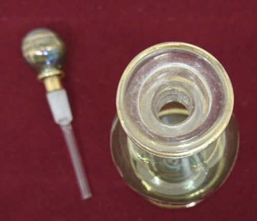 Vial / perfume bottle in tinted and cut glass golden border