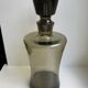 Carafe en verre fumé années 70