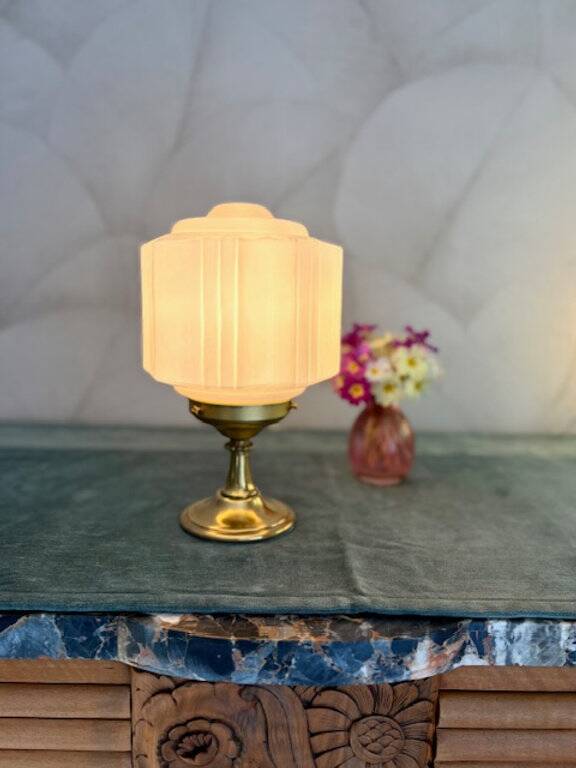 Art Deco lamp from the 1930s with an opaline globe featuring a pink flower.