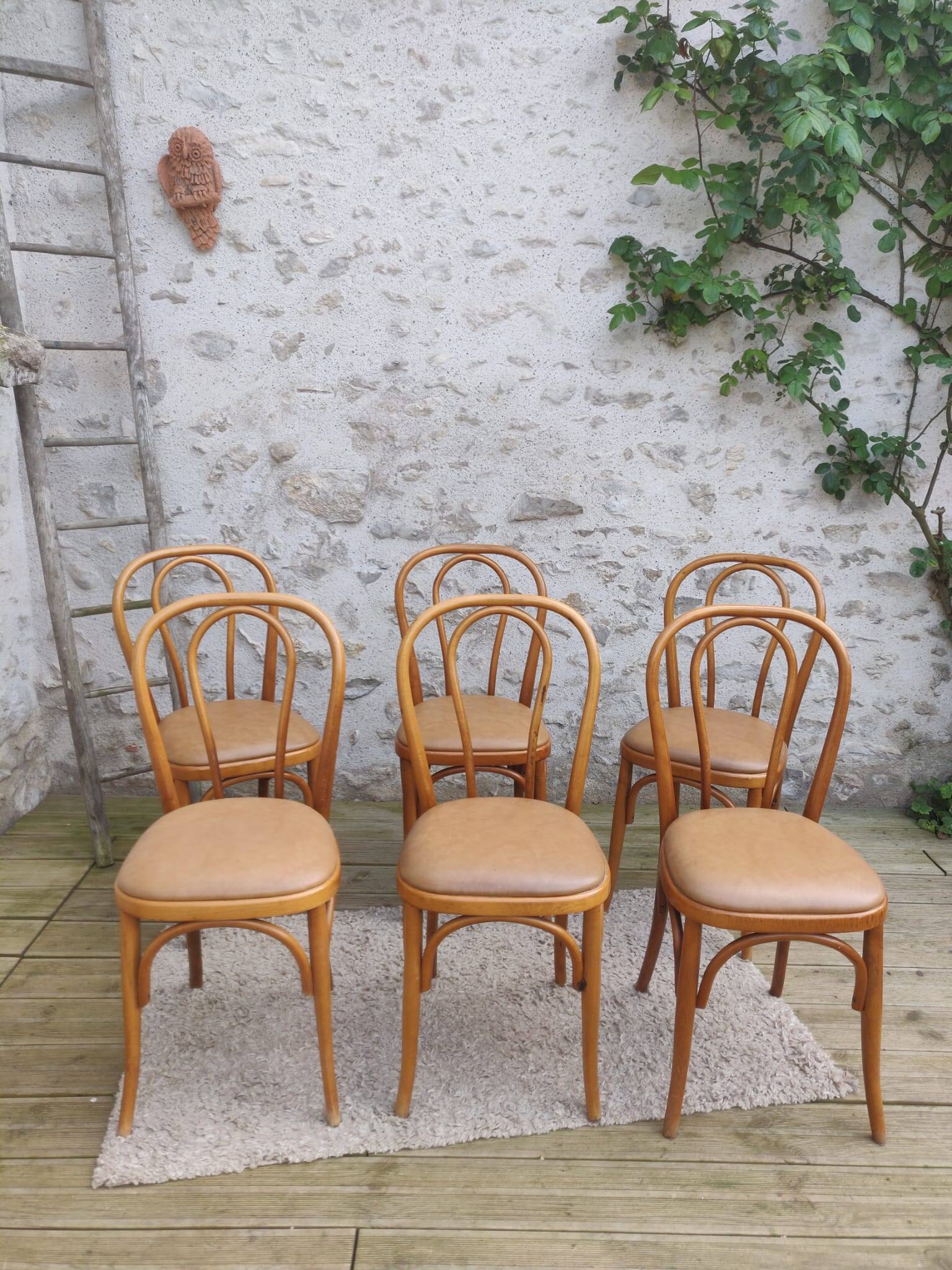 Suite of 6 bistro chairs