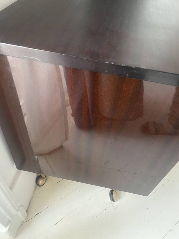 Meuble bar / TV vintage années 60 – Formica, pieds compas & laiton – pièce