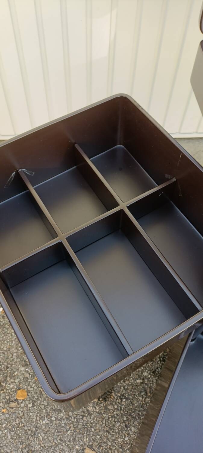 Hairdresser by Carlo Urbinati