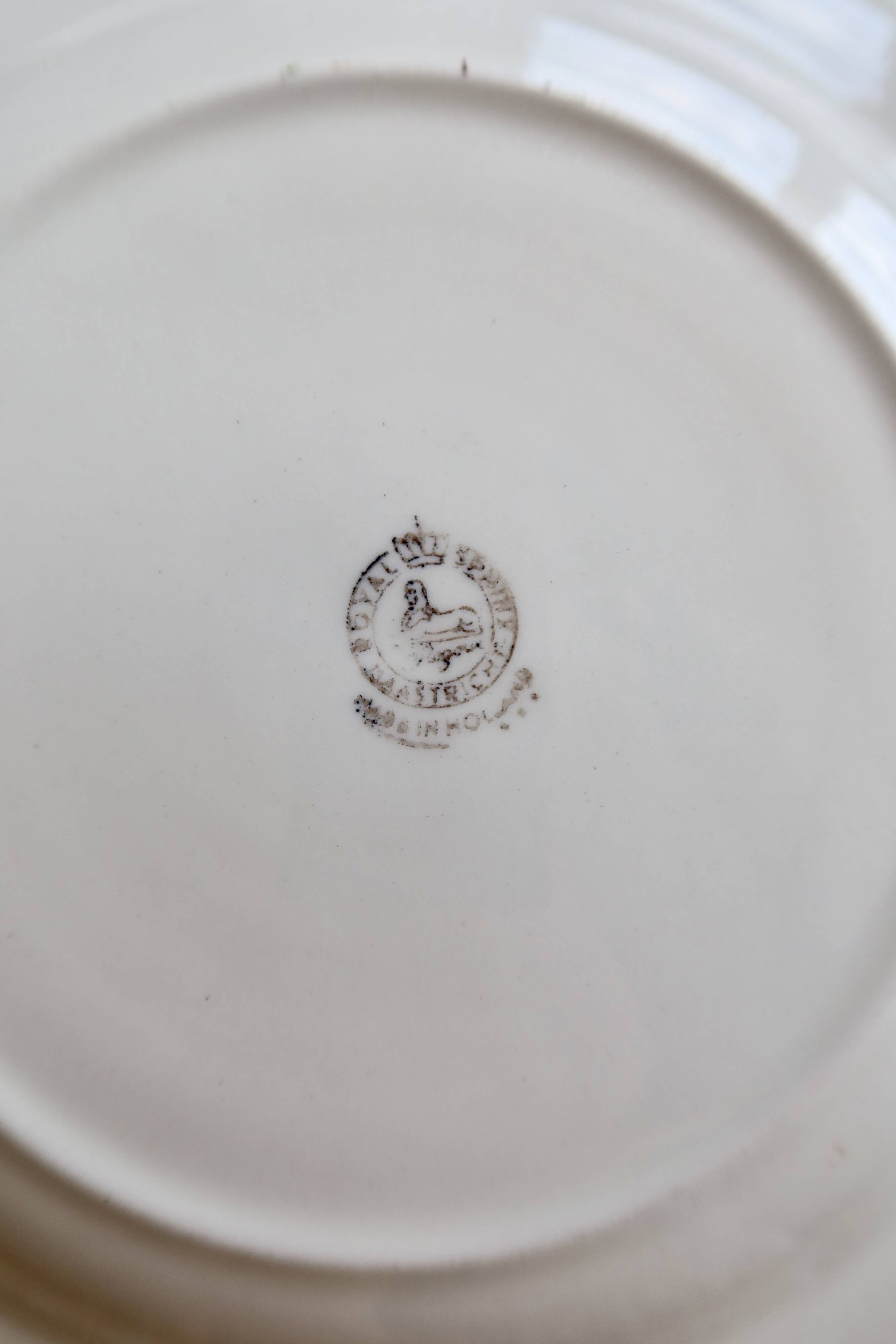 6 dessert plates earthenware Royal Sphinx Maastricht - Floral pattern
