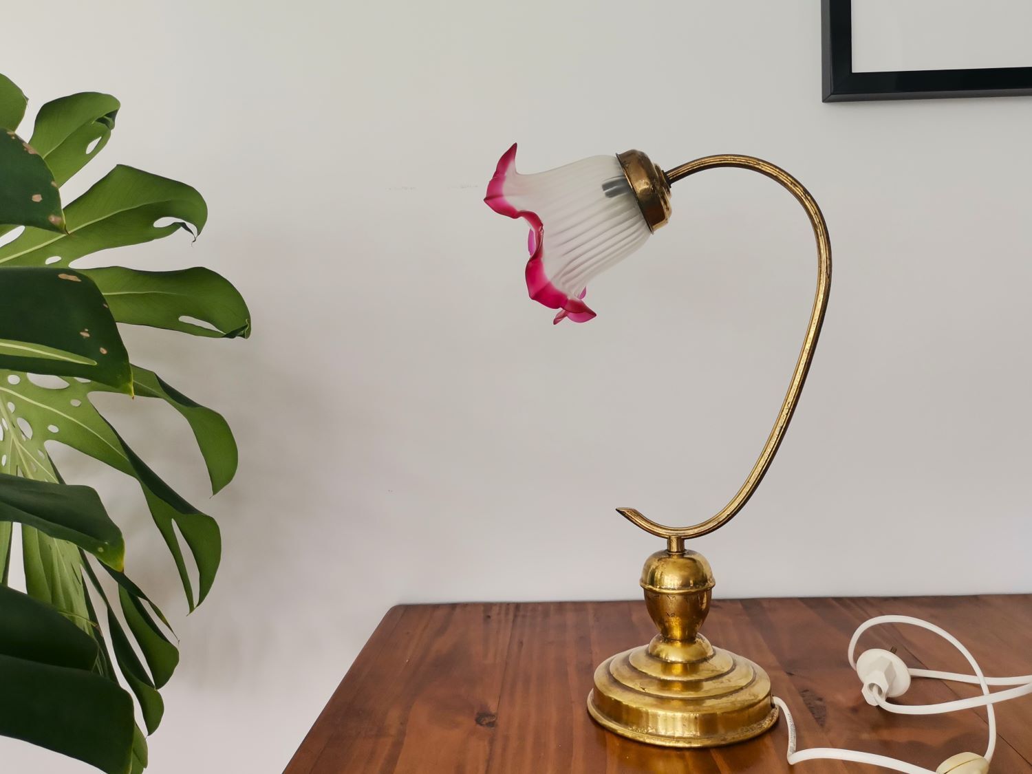 Art Nouveau 1930s brass and frosted glass table lamp