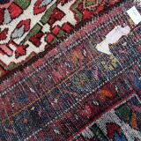 Antique 1920s Persian Hamadan rug, floral medallion, 104cm x 145cm