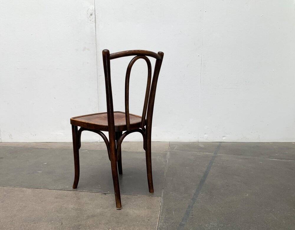 Art Deco curved wooden café chair, 1930s