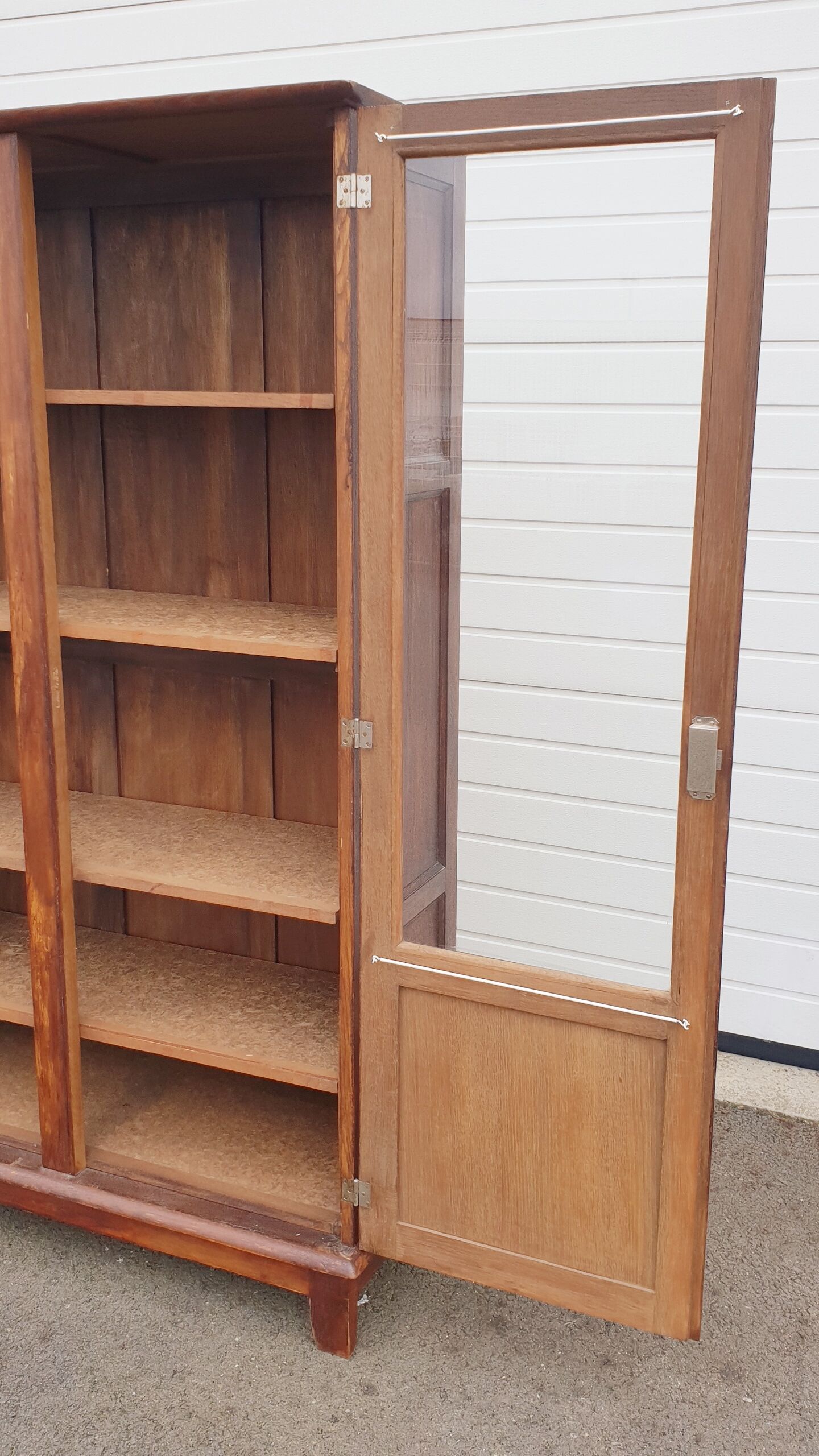 Armoire vitrée vintage