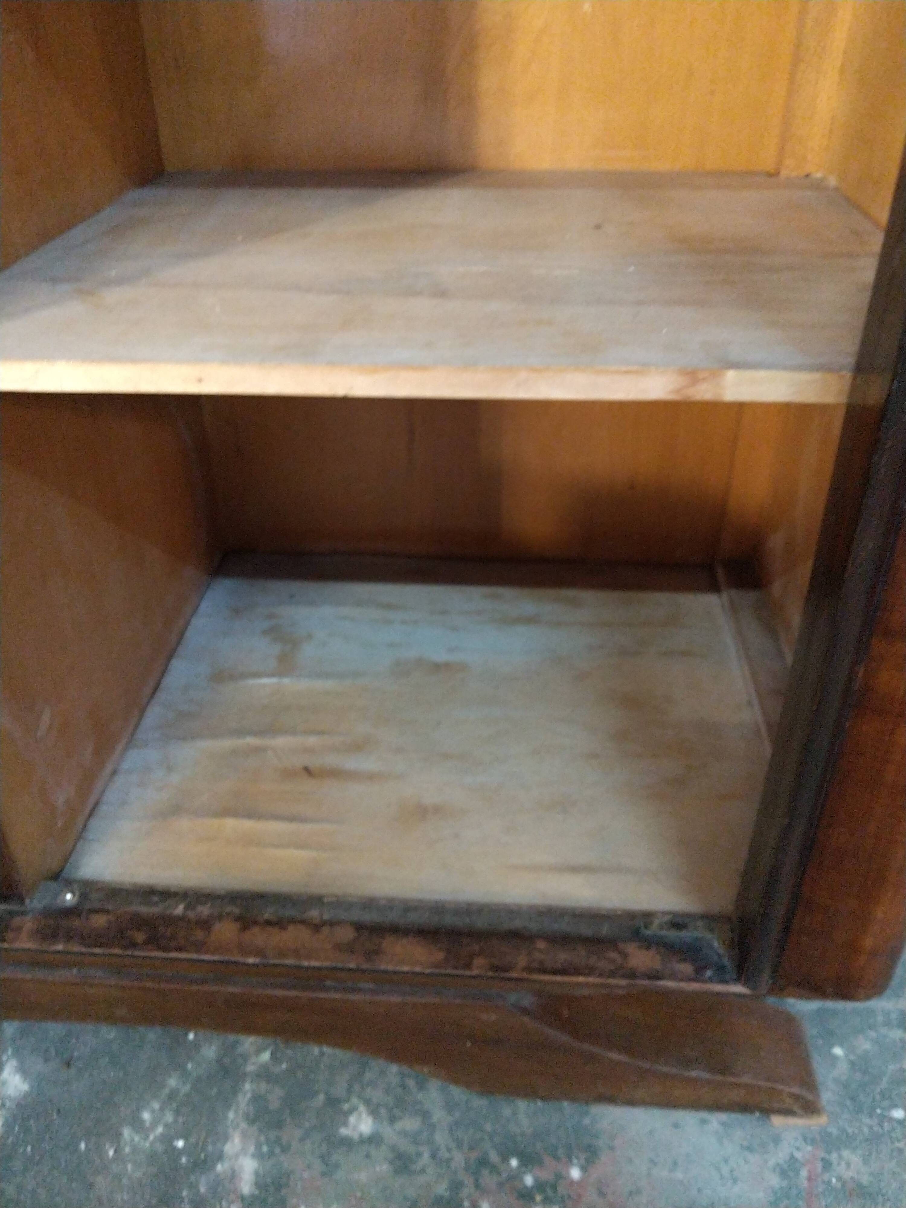 Bar turning art deco