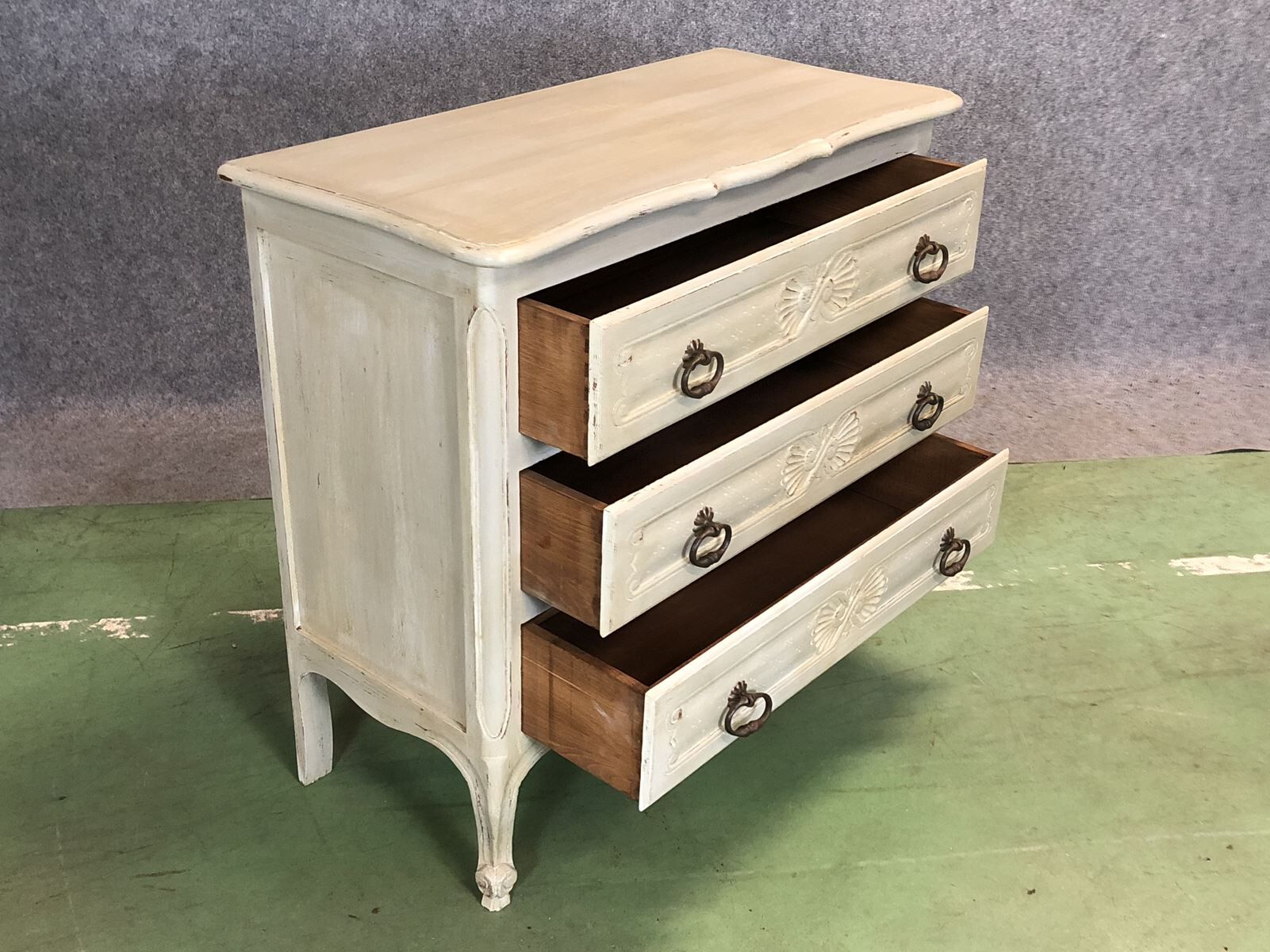 Louis XV style chest of drawers in oak wood 60s