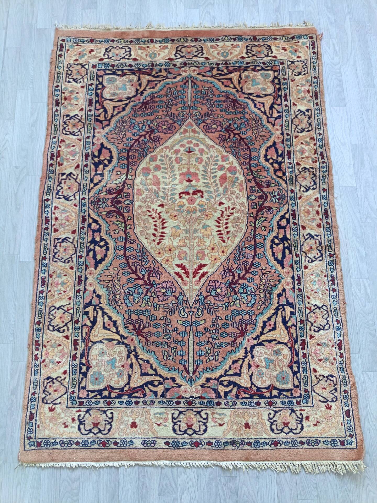 Handmade Pakistani carpet