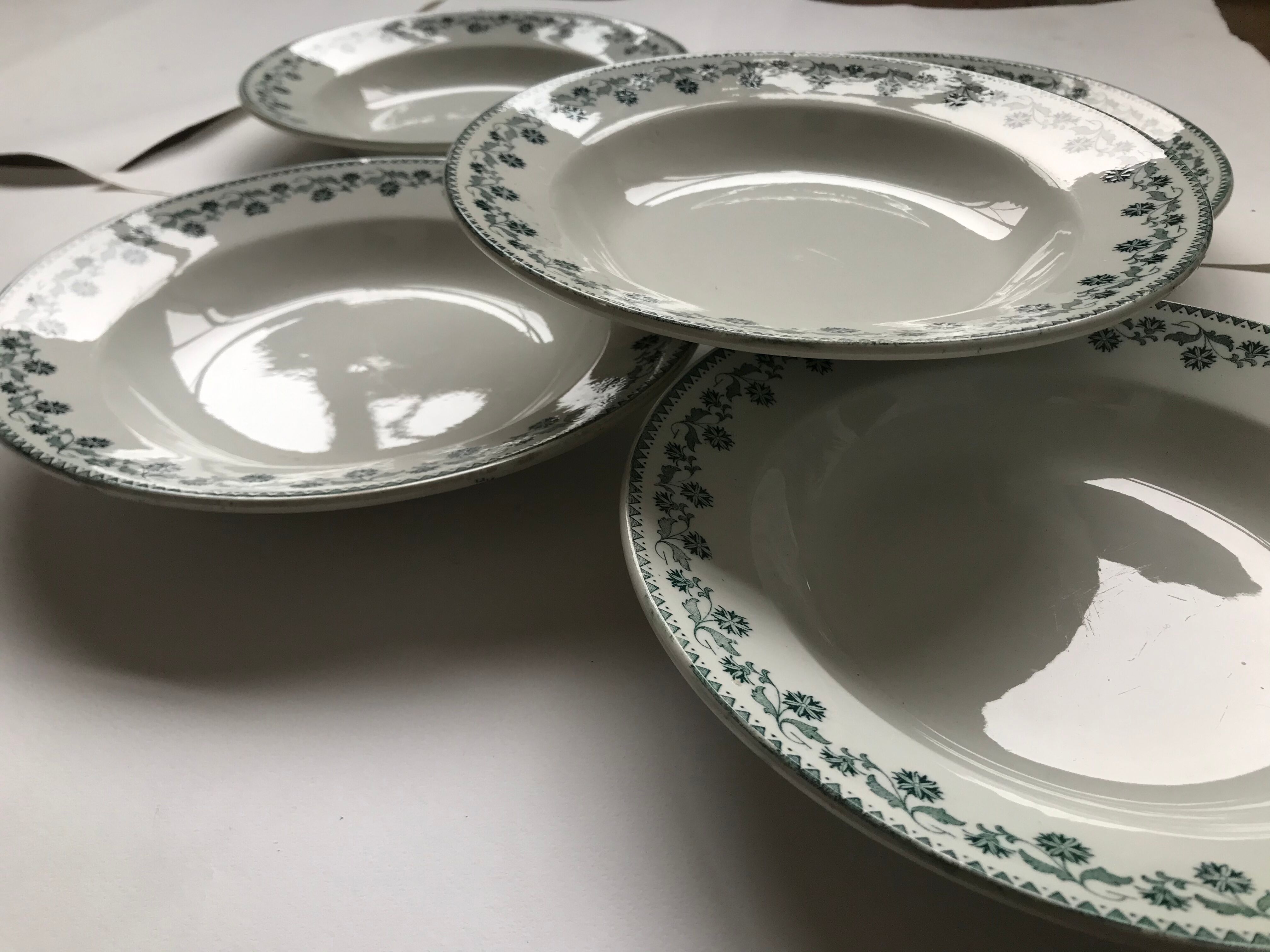 5 soup plates Moulin des louos