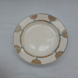 Assorted 8 brown/green plates