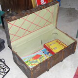Old trunk trunk cabin travel cabin wooden vintage loft