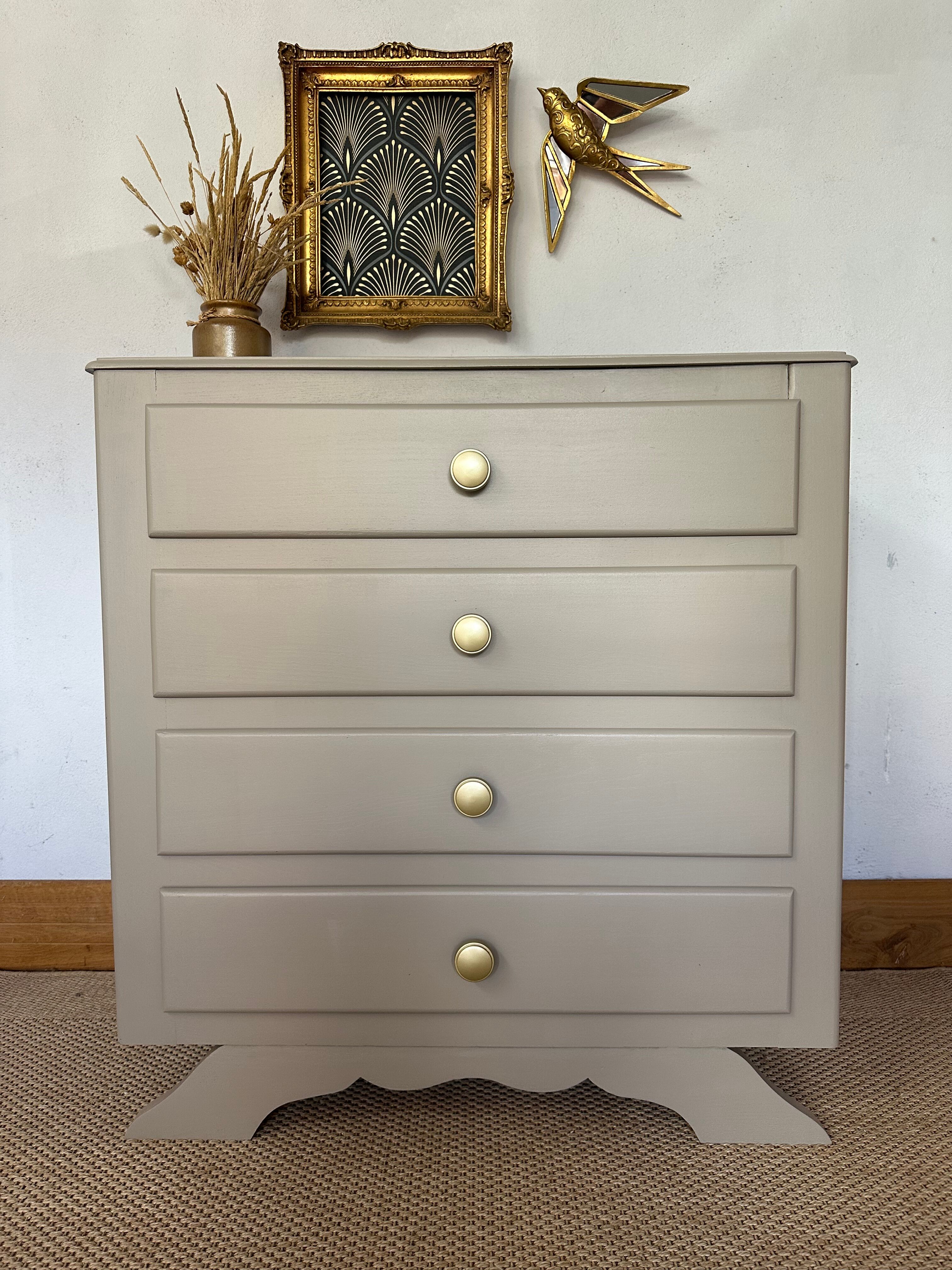 Art Deco chest of drawers