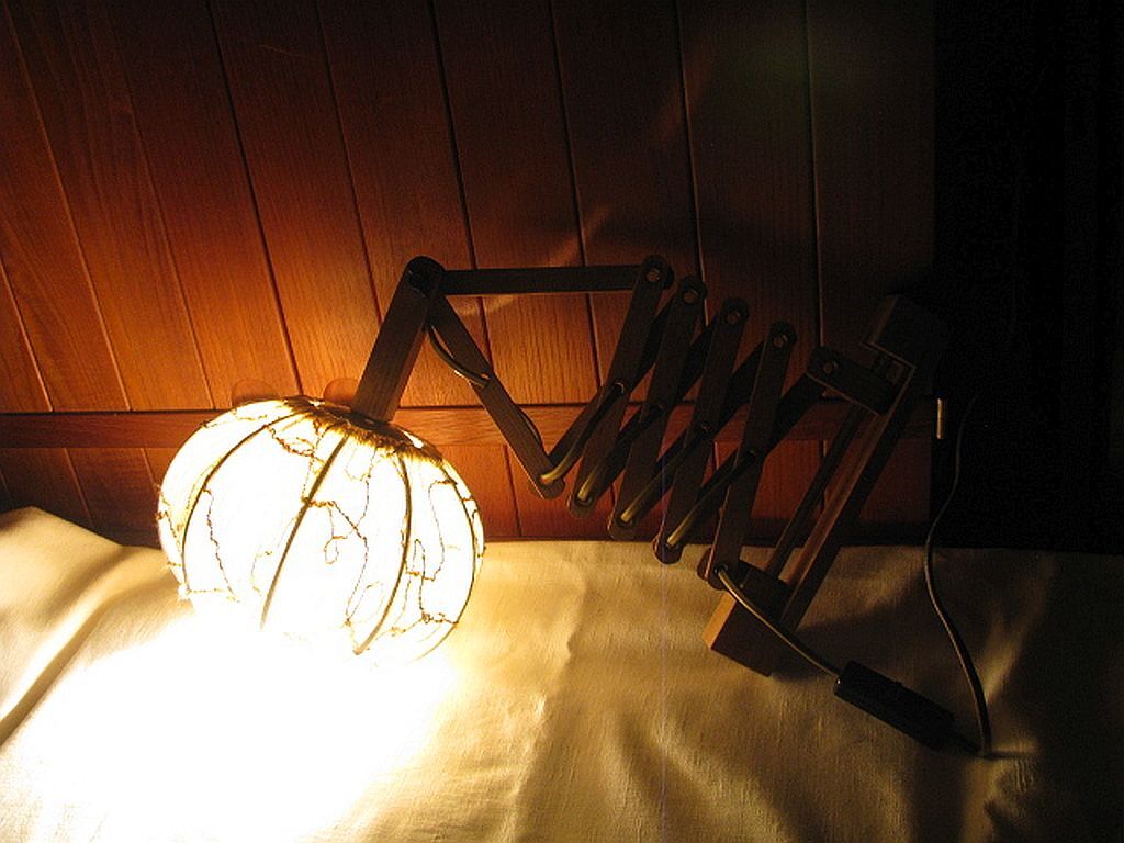 Applique murale/lampe à ciseaux. Holz Teak , Linus Bopp Limbach. Années 1970