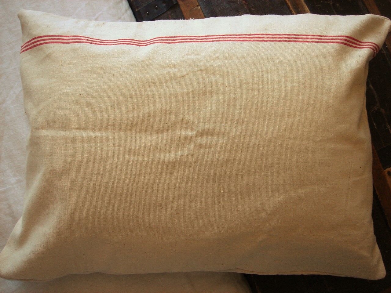 Linen cushion