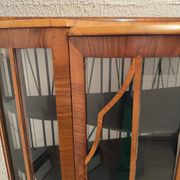 Vintage curved display case in wood and glass – Art Deco style / 1940s
