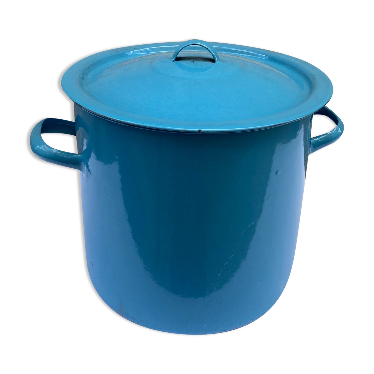Old Blue Enamelled Pot