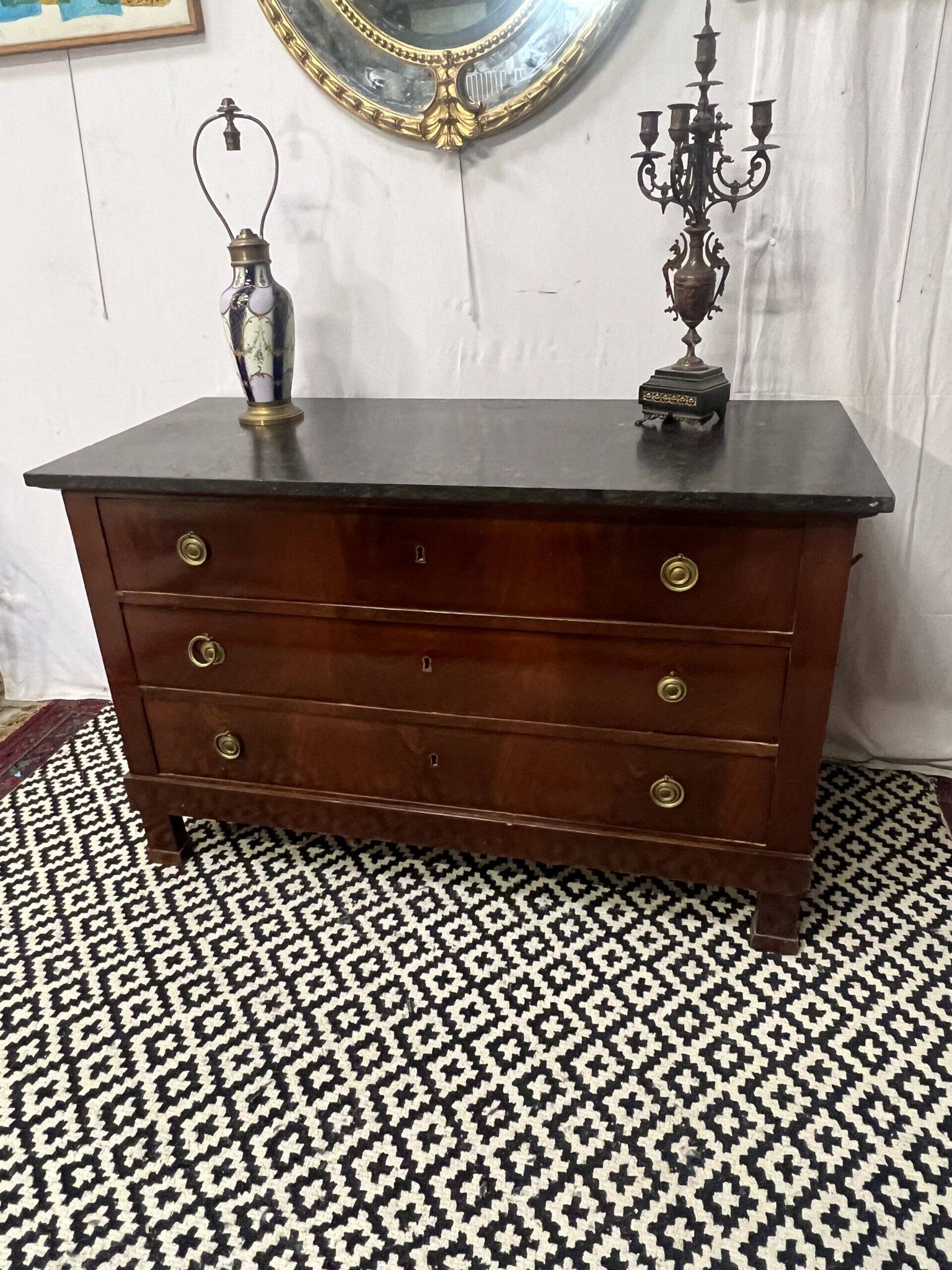 Empire chest of drawers, early 19th century period in mahogany veneer
