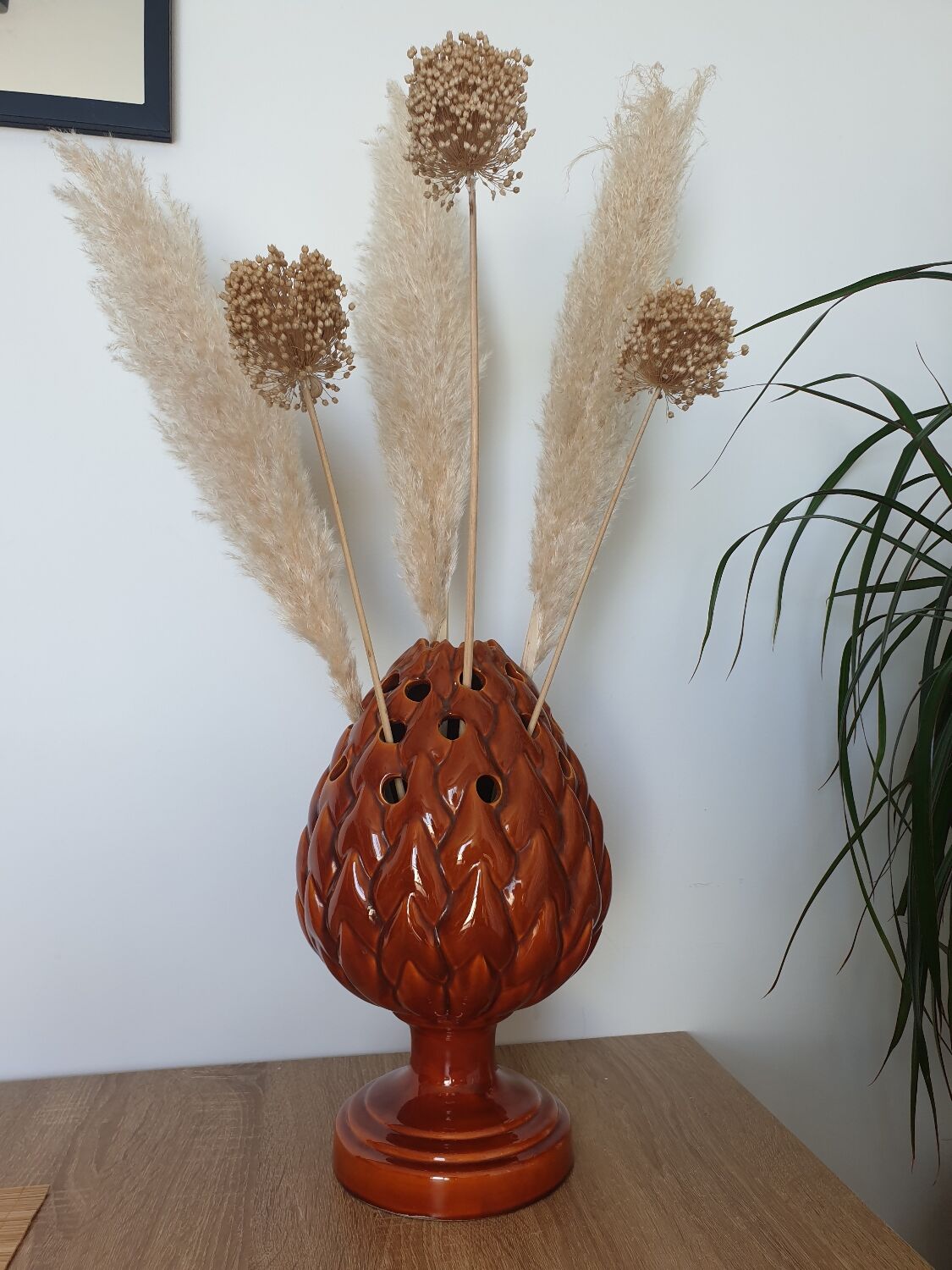 Ceramic artichoke vase